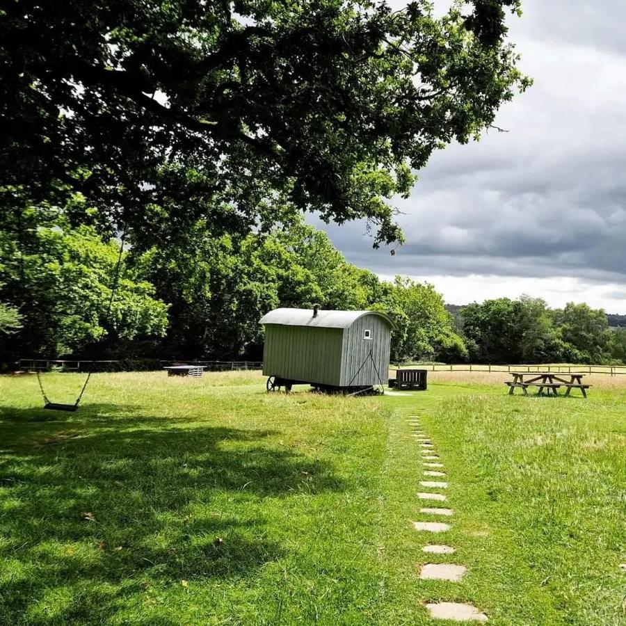 Skylark Shepherds Hut 로열턴브리지웰즈 외부 사진