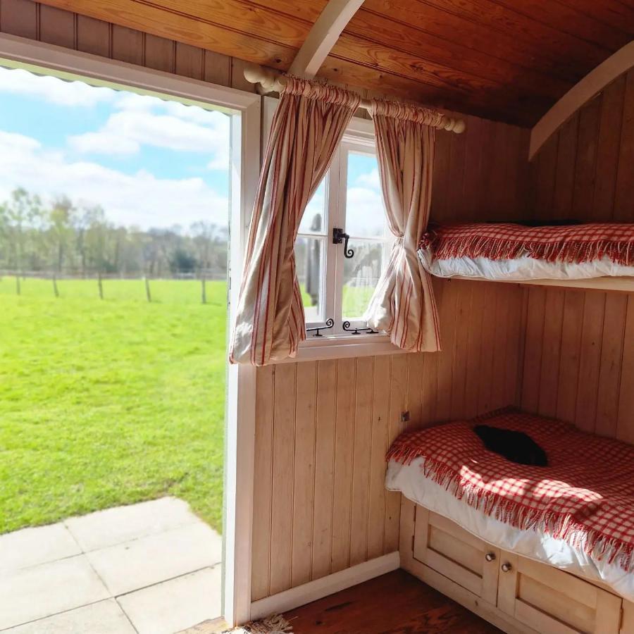 Skylark Shepherds Hut 로열턴브리지웰즈 외부 사진
